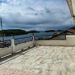 Apartment Kuki Rab Supetarska Draga