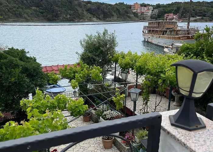 Kuki Rab Supetarska Draga