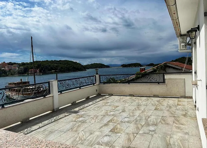 Apartment Kuki Rab Supetarska Draga